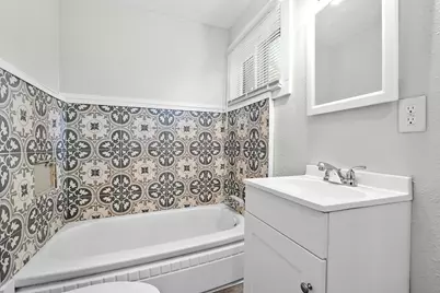 26 E Avenue N, Battle Creek, MI 49037 - Photo 9