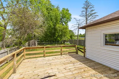 165 E Division Street NE, Rockford, MI 49341 - Photo 29