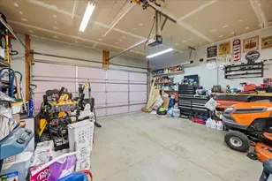 3030 Maplewood St, Benton Harbor, MI 49022 - Photo 7