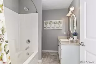 11286 Blue Heron Pkwy, Holland, MI 49424 - Photo 17