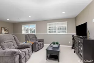 11286 Blue Heron Pkwy, Holland, MI 49424 - Photo 19