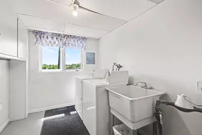 230 S State Street #31, Zeeland, MI 49464 - Photo 11