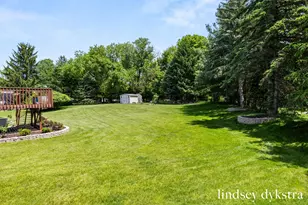 2206 Thistledowne Dr NE, Grand Rapids, MI 49505 - Photo 53