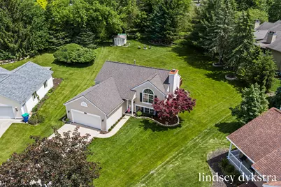 2206 Thistledowne Drive NE, Grand Rapids, MI 49505 - Photo 47