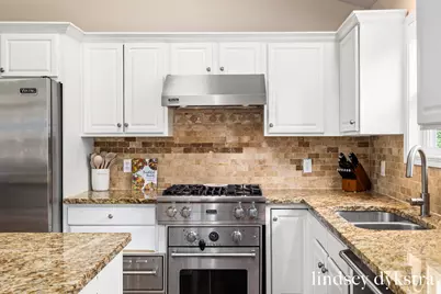 2206 Thistledowne Drive NE, Grand Rapids, MI 49505 - Photo 11