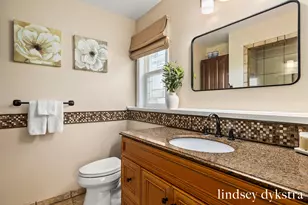 2206 Thistledowne Dr NE, Grand Rapids, MI 49505 - Photo 33