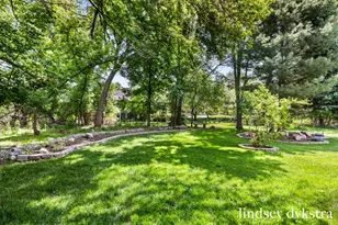2206 Thistledowne Dr NE, Grand Rapids, MI 49505 - Photo 39