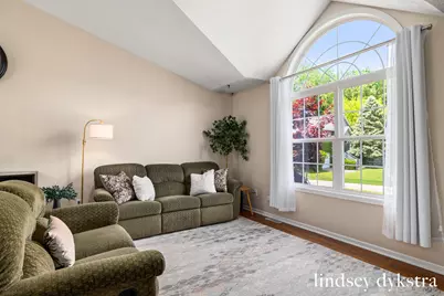 2206 Thistledowne Drive NE, Grand Rapids, MI 49505 - Photo 7