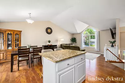 2206 Thistledowne Drive NE, Grand Rapids, MI 49505 - Photo 17