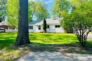 1892 Crestwood Ln, Muskegon, MI 49441 - Photo 3