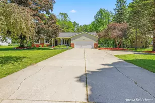 11622 8th Ave NW, Grand Rapids, MI 49534 - Photo 5
