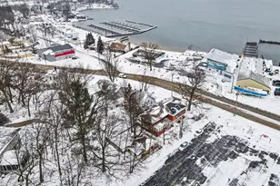 3135 Lakeshore Dr, Muskegon, MI 49441 - Photo 53