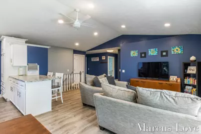 466 Madison Court SE, Kentwood, MI 49548 - Photo 5