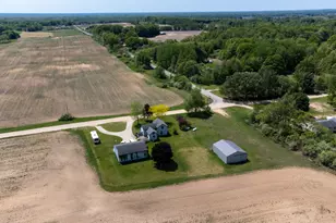 812 E Yale Rd, Rothbury, MI 49452 - Photo 25