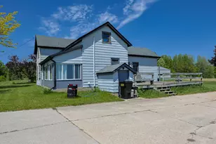 812 E Yale Rd, Rothbury, MI 49452 - Photo 13