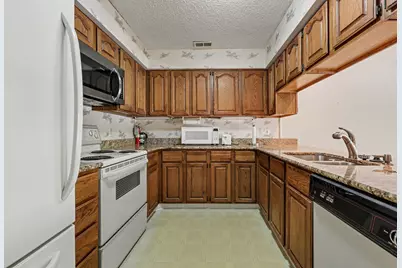 550 Cliffs Drive #301 C, Ypsilanti, MI 48198 - Photo 11
