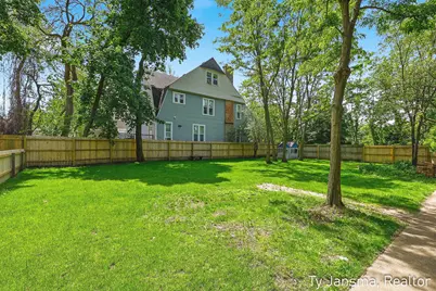624-628 Prospect Avenue SE, Grand Rapids, MI 49503 - Photo 15