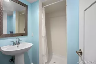 2658 Carlton Ave NE, Grand Rapids, MI 49505 - Photo 23