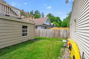 802 Oakridge Dr, Jackson, MI 49203 - Photo 43