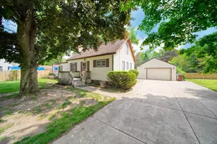 161 N State St, Michigan Center, MI 49254 - Photo 3