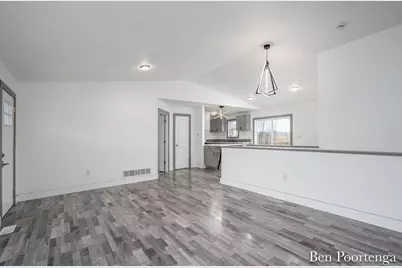 18351 W Hc-Edmore Road, Howard City, MI 49329 - Photo 9