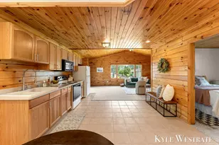 79 Sundago Park St, Hastings, MI 49058 - Photo 5