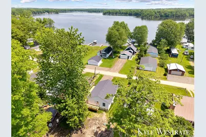 79 Sundago Park Street, Hastings, MI 49058 - Photo 21