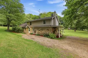 8580 N Riverview Dr, Kalamazoo, MI 49004 - Photo 1