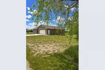 501 S Sullivan Avenue, Fremont, MI 49412 - Photo 5