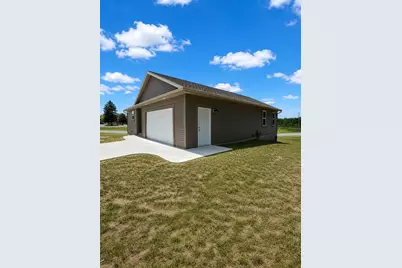 501 S Sullivan Avenue, Fremont, MI 49412 - Photo 3