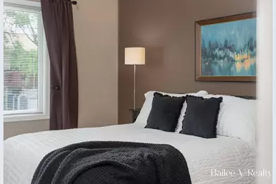 1660 Simmons Avenue NE, Grand Rapids, MI 49505 - Photo 15
