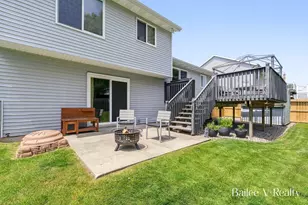 1660 Simmons Ave NE, Grand Rapids, MI 49505 - Photo 29
