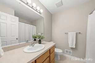 1660 Simmons Ave NE, Grand Rapids, MI 49505 - Photo 23