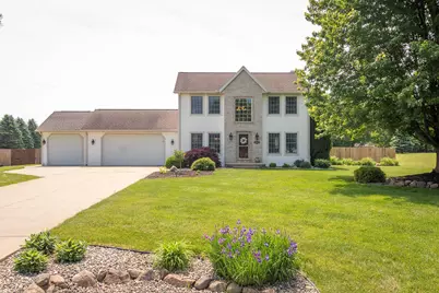 47679 Woodfield Circle, Mattawan, MI 49071 - Photo 1