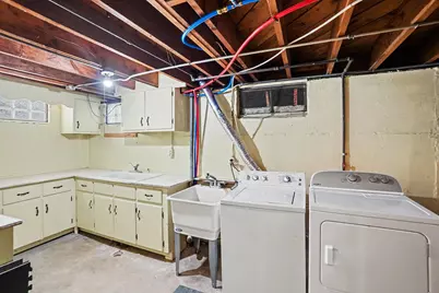 1831 Diamond Avenue NE, Grand Rapids, MI 49505 - Photo 25