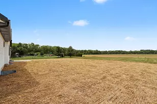 124 Jeremy St, Constantine, MI 49042 - Photo 23