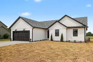 124 Jeremy St, Constantine, MI 49042 - Photo 3