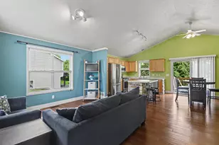 2561 Orchard View Dr NE, Grand Rapids, MI 49505 - Photo 7