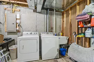 2561 Orchard View Dr NE, Grand Rapids, MI 49505 - Photo 29
