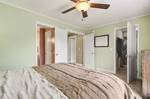 2561 Orchard View Dr NE, Grand Rapids, MI 49505 - Photo 15