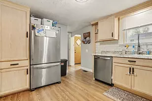 1743 Colby Ave, Kalamazoo, MI 49004 - Photo 9