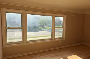 22415 Wilmot Ave, Eastpointe, MI 48021 - Photo 9