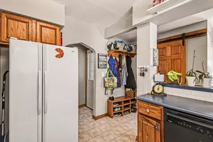 535 Mulford Dr SE, Grand Rapids, MI 49507 - Photo 13