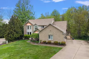 30521 Knighton Dr, Farmington, MI 48331 - Photo 5