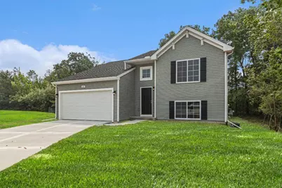 724 Manorwood Circle, Benton Harbor, MI 49022 - Photo 1