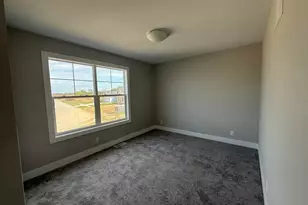 3693 Elderberry Dr, Holland, MI 49424 - Photo 9