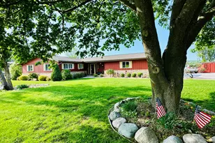4554 Crescent Beach Rd, Onekama, MI 49675 - Photo 19
