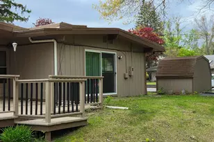 32619 Greenland Ct, Livonia, MI 48154 - Photo 3