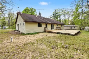 306 Silverhill Dr, Houghton Lake, MI 48629 - Photo 33