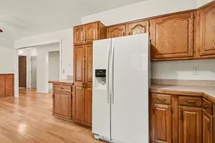306 Silverhill Dr, Houghton Lake, MI 48629 - Photo 13
